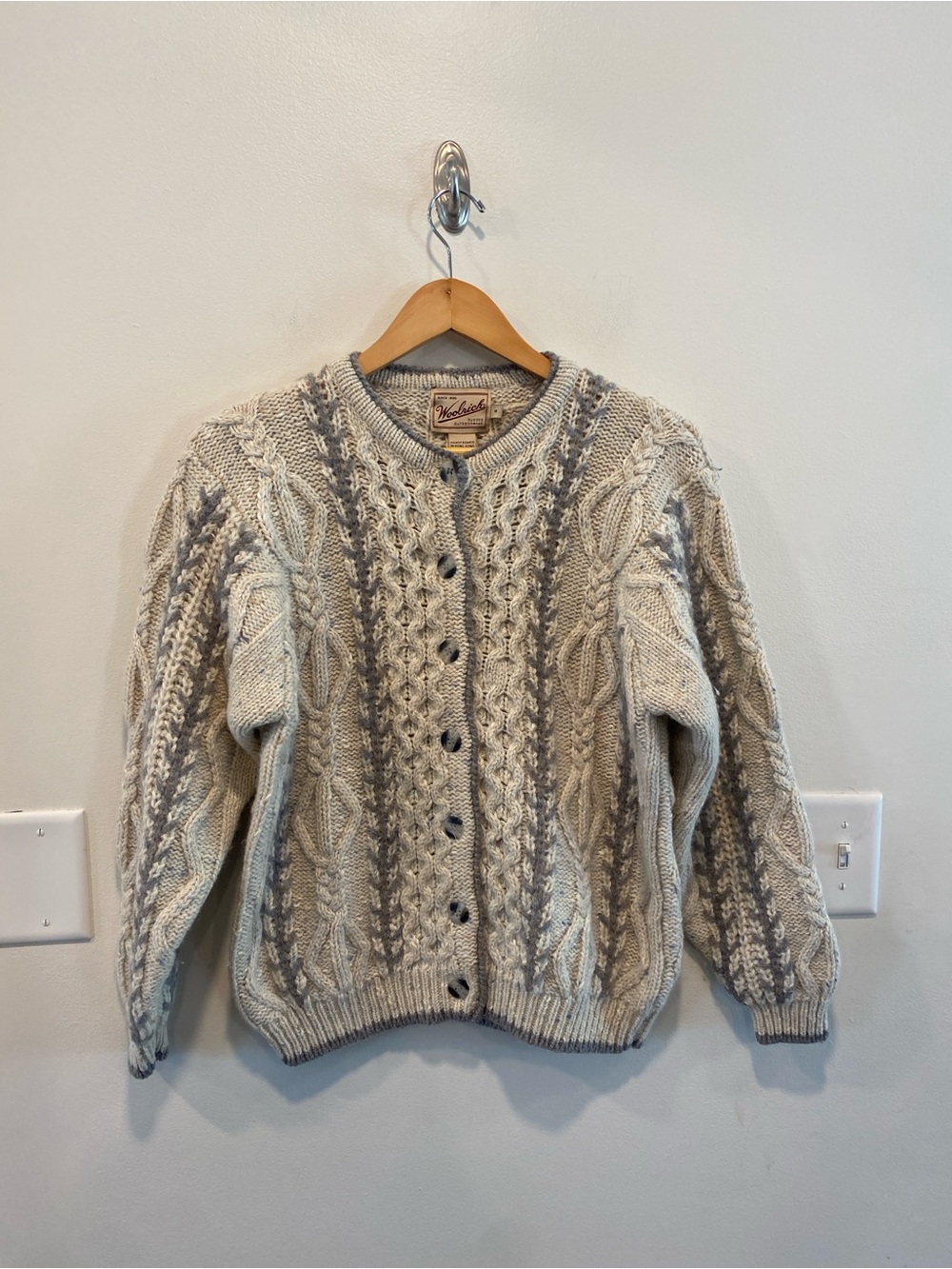 Vintage 1990s Woolrich handframed cardigan women’s small wool Cableknit chunky